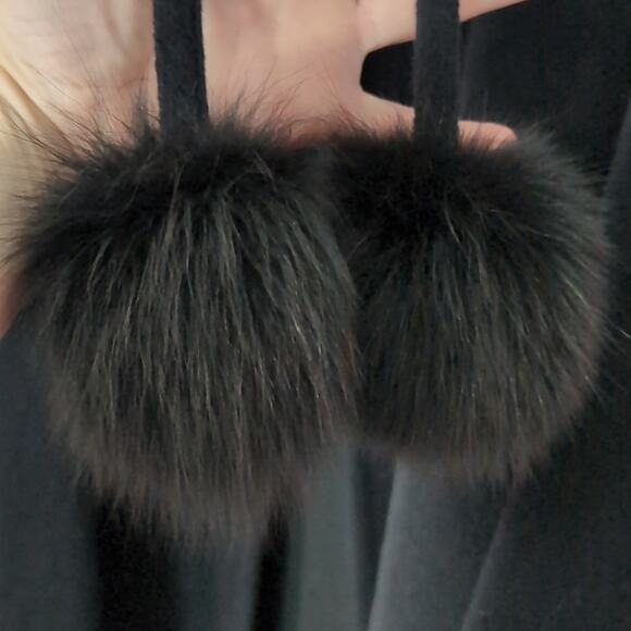 Soleil Angora Cashmere+Blue Fox Fur Cape - Picture 3 of 9